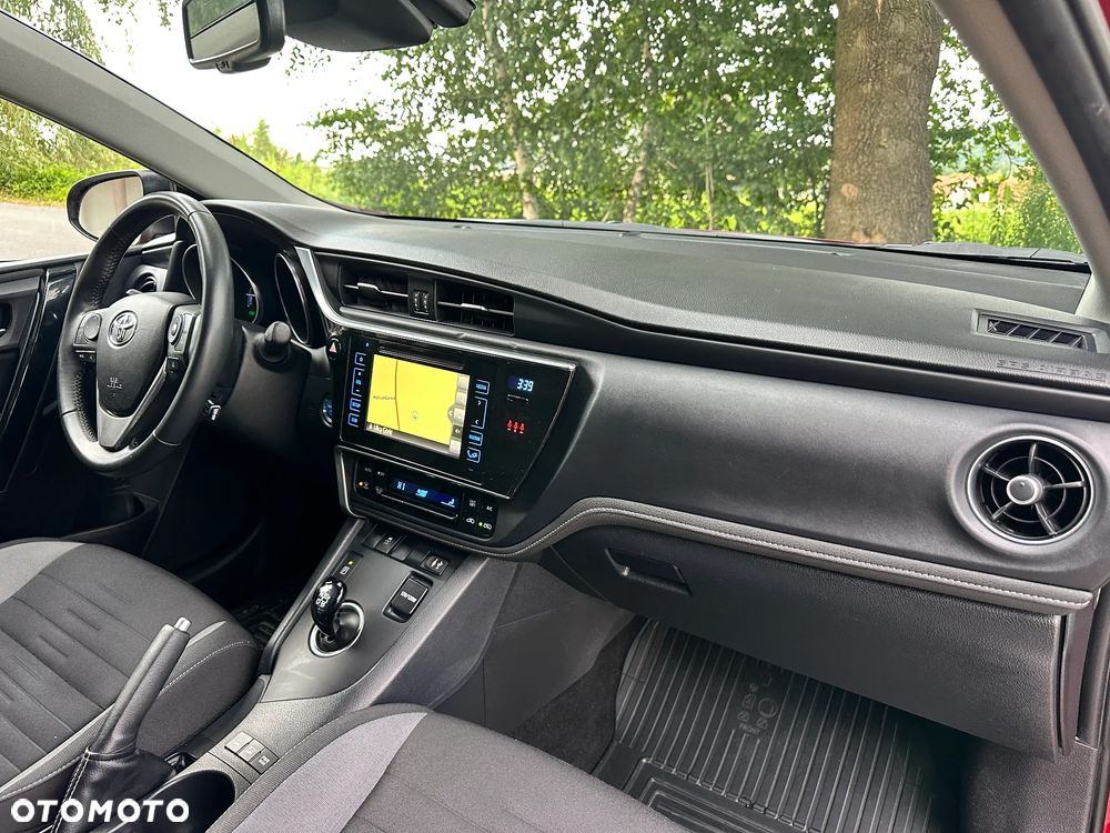 Toyota Auris 1.8 VVT-i Automatik Design Edition - 26