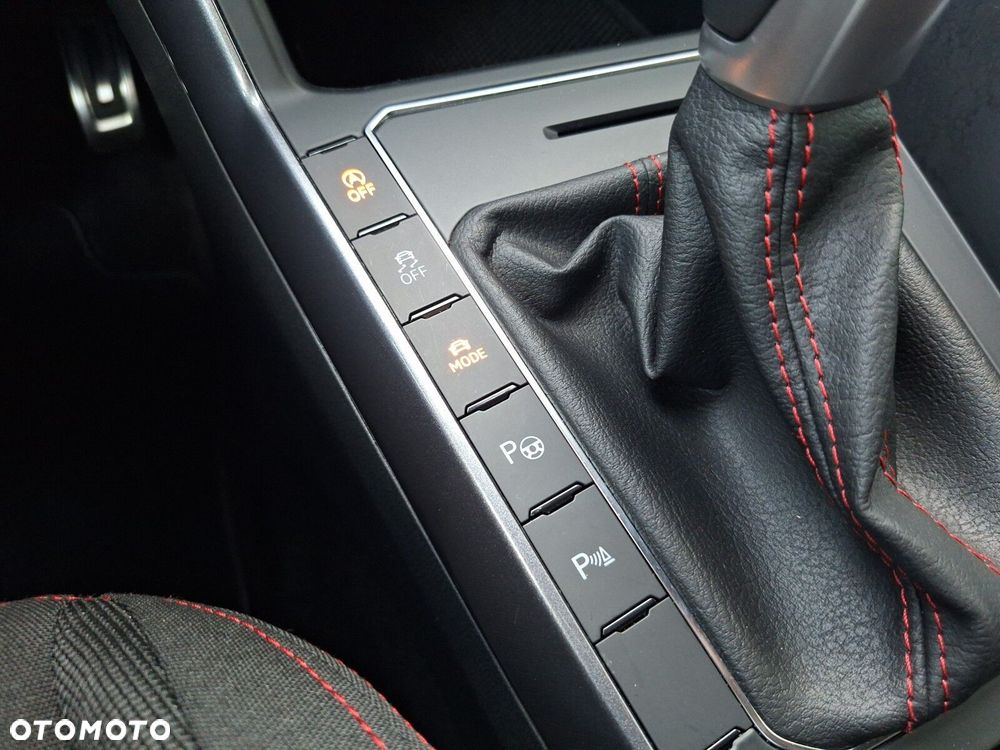 Volkswagen Polo 2.0 TSI GTI DSG - 35