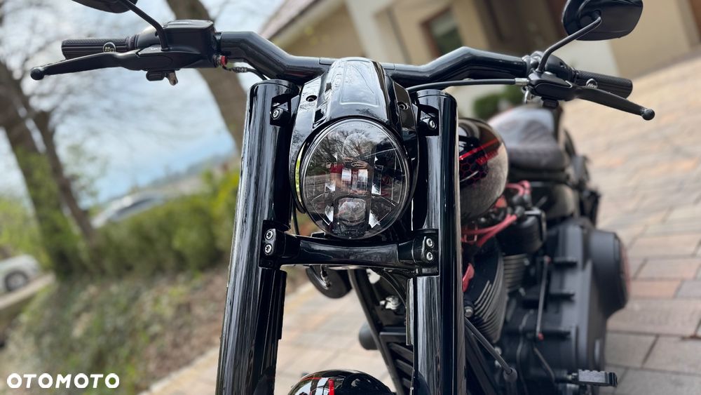 Harley-Davidson FXSB Breakout - 10