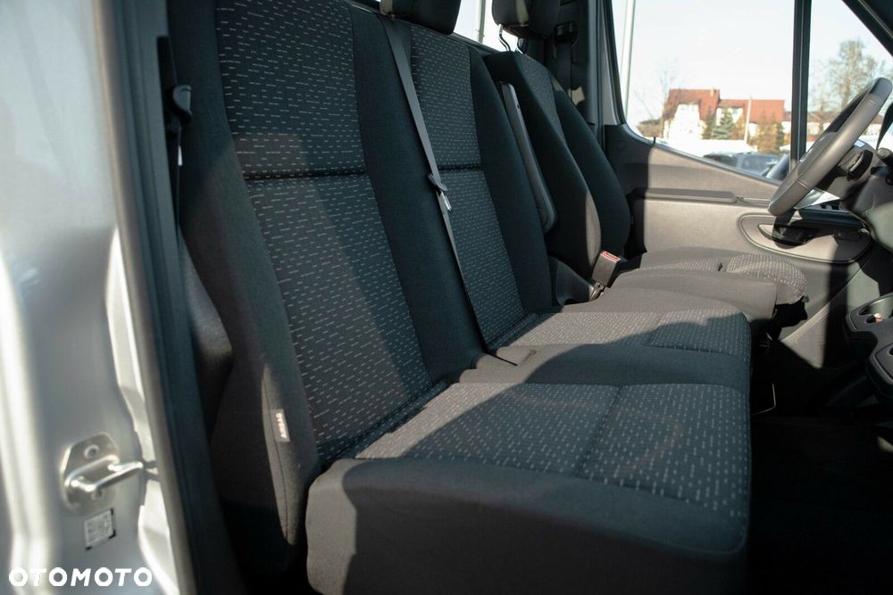 Mercedes-Benz Sprinter 319 CDI SELECT Długi - 16