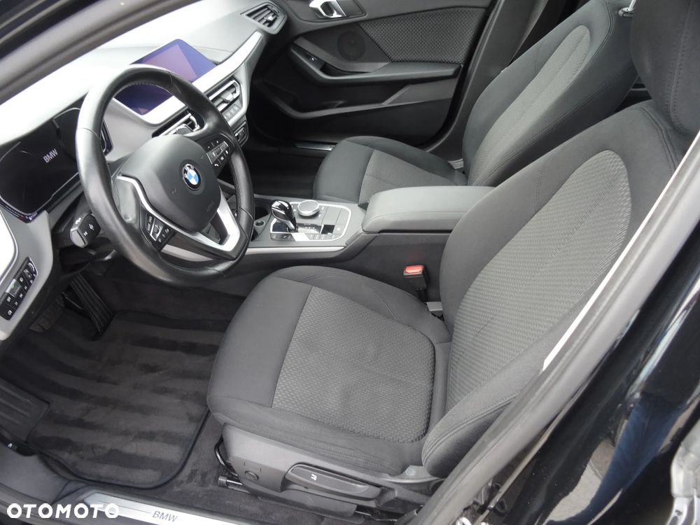 BMW Seria 1 118d Edition M Sport Shadow - 11