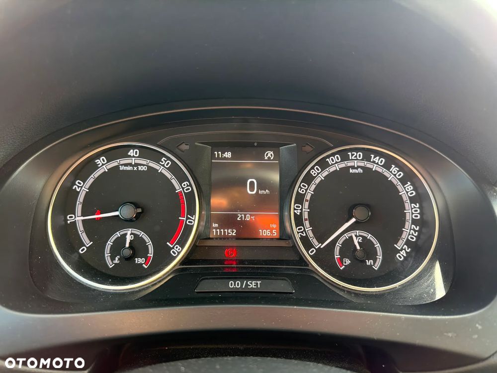 Skoda RAPID - 19