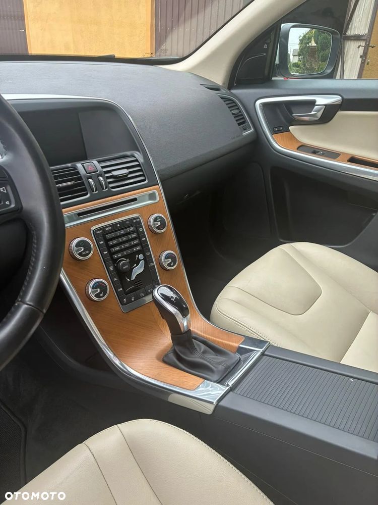 Volvo XC 60 T6 Geartronic Linje Inscription - 17