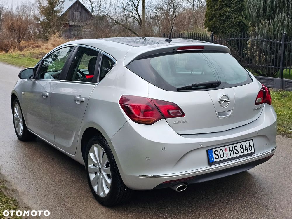 Opel Astra 1.4 Turbo Edition - 2