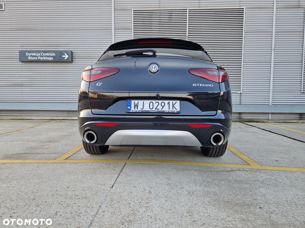Alfa Romeo Stelvio 2.0 Turbo TI Q4 - 22