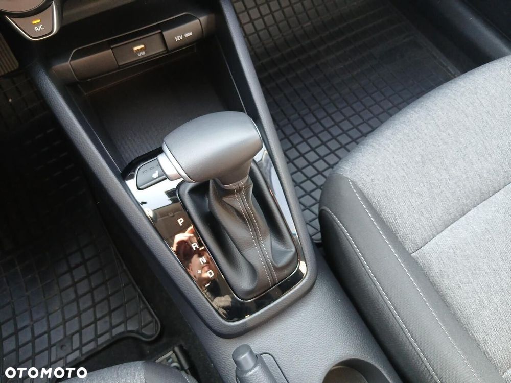 Kia Stonic 1.0 T-GDI M DCT - 22