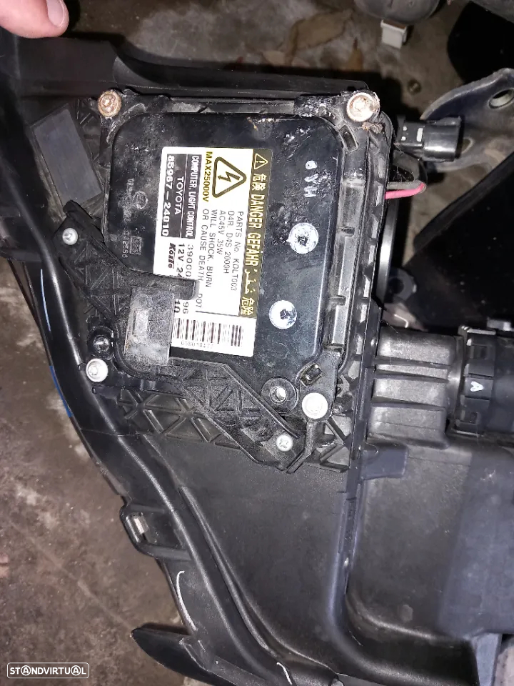 Farois toyota avensis 2003 - 6