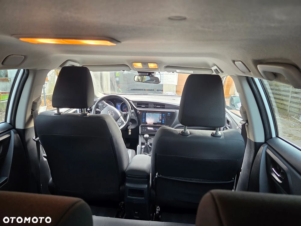 Toyota Auris 1.6 Prestige - 27