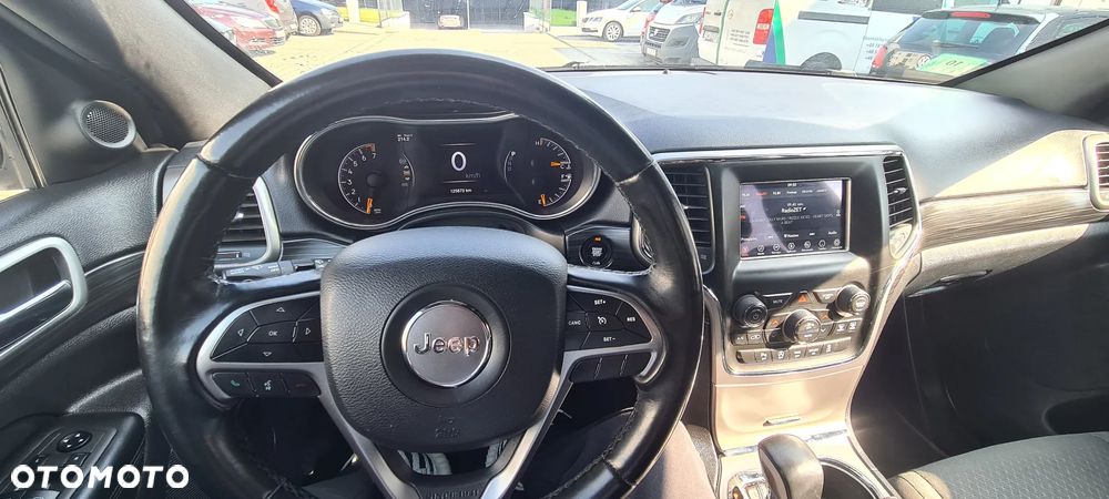 Jeep Grand Cherokee 3.6 V6 Laredo - 3