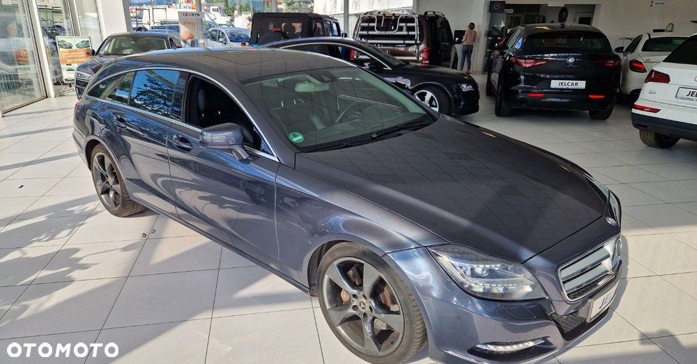 Mercedes-Benz CLS - 4
