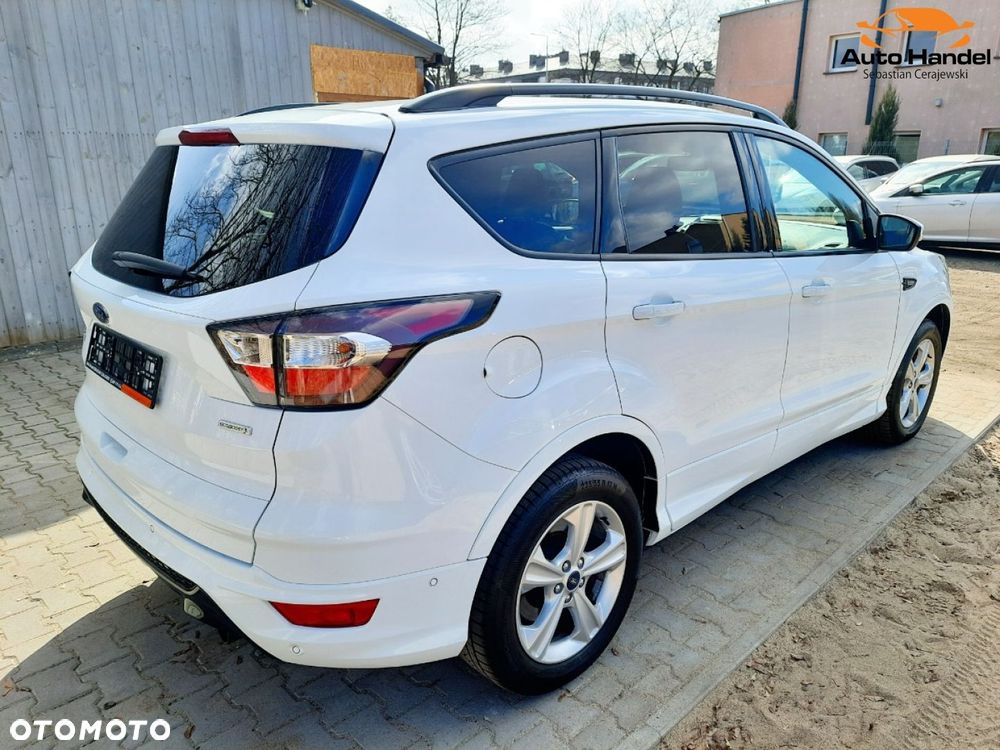 Ford Kuga 1.5 EcoBoost 2x4 ST-Line - 14