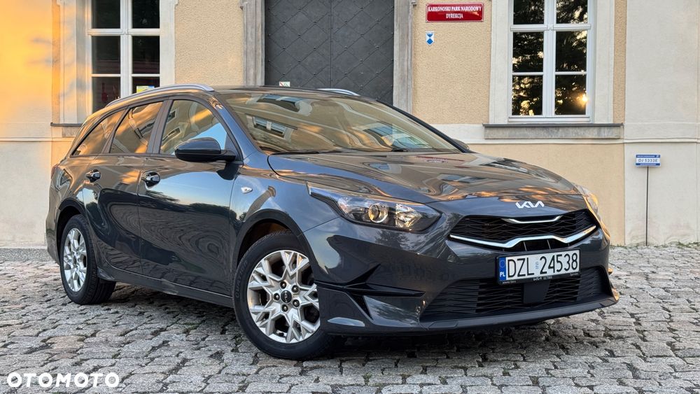 Kia Ceed - 1