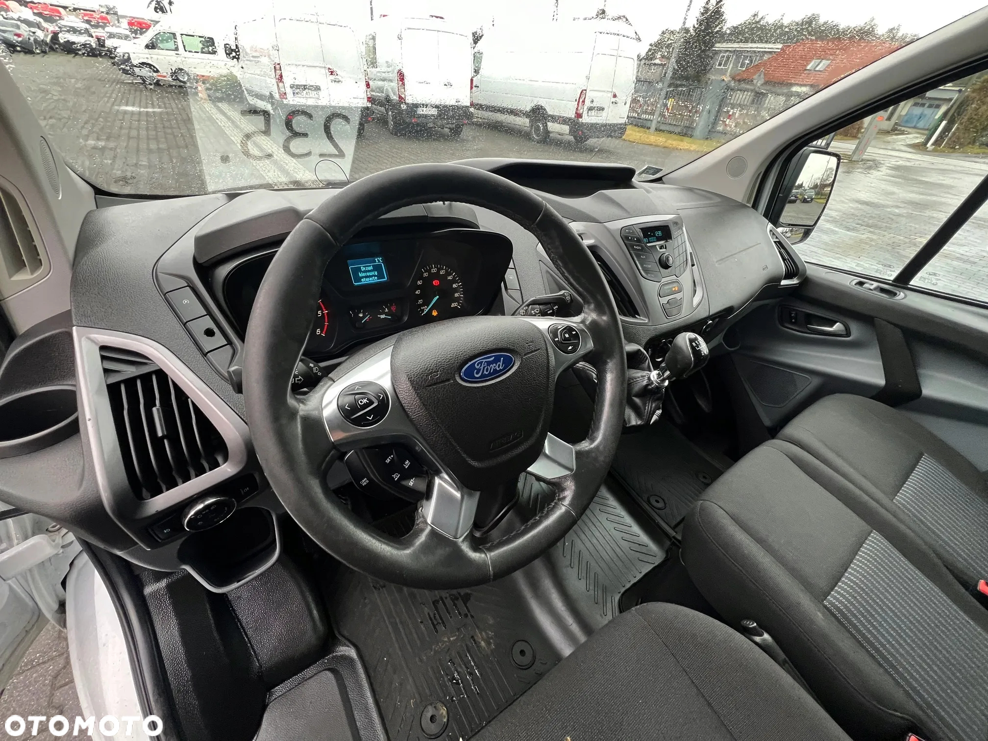 Ford Transit Custom - 8