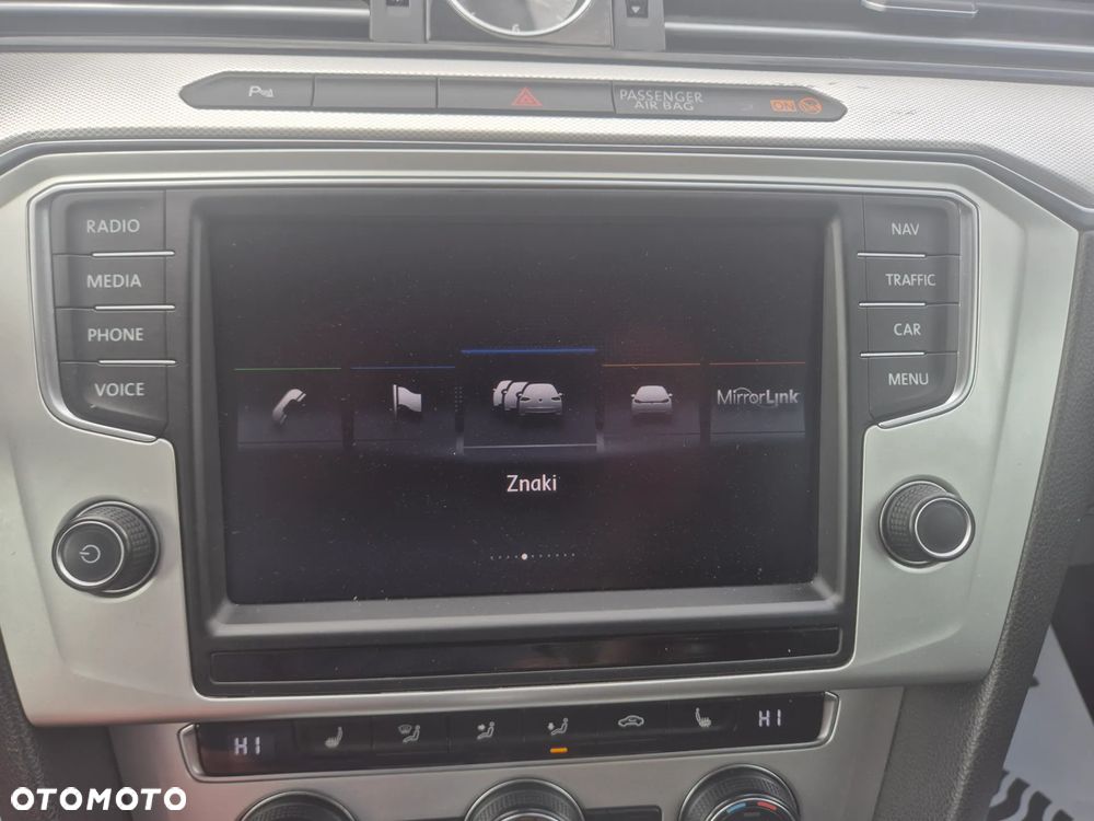 Volkswagen Passat 1.8 TSI BMT Comfortline DSG - 26