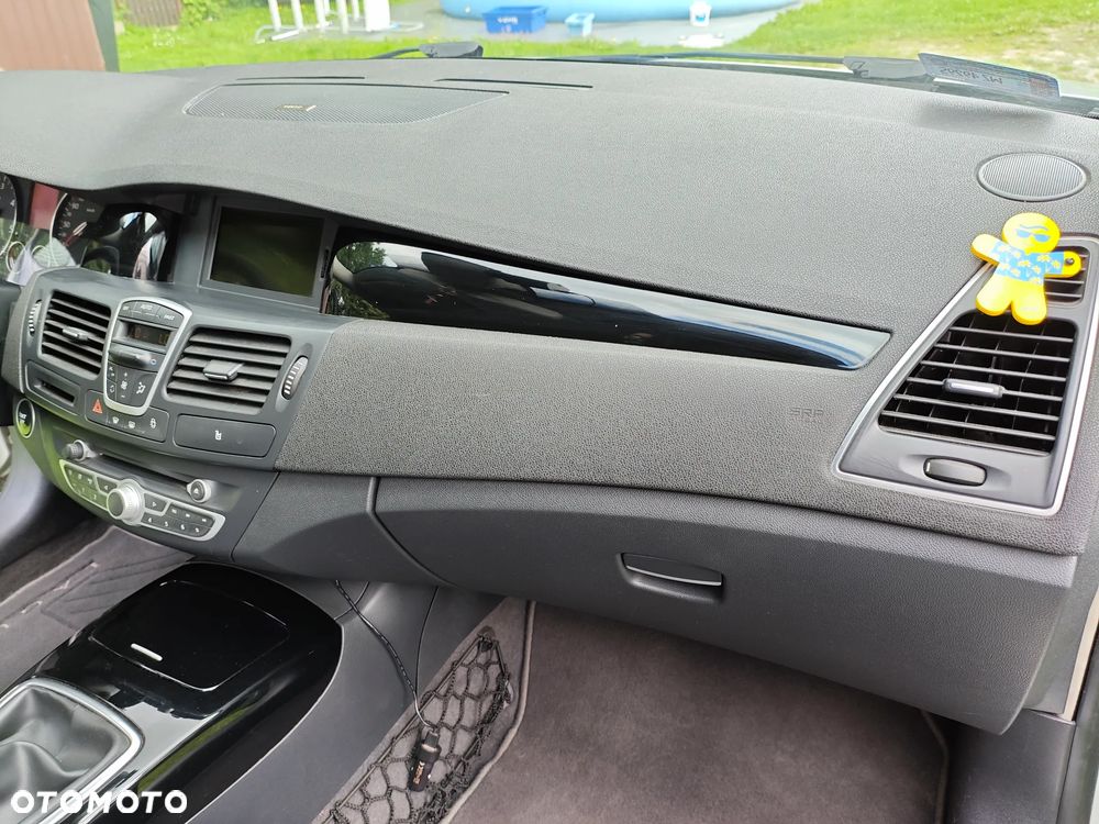 Renault Laguna 2.0 dCi Black Edition - 38