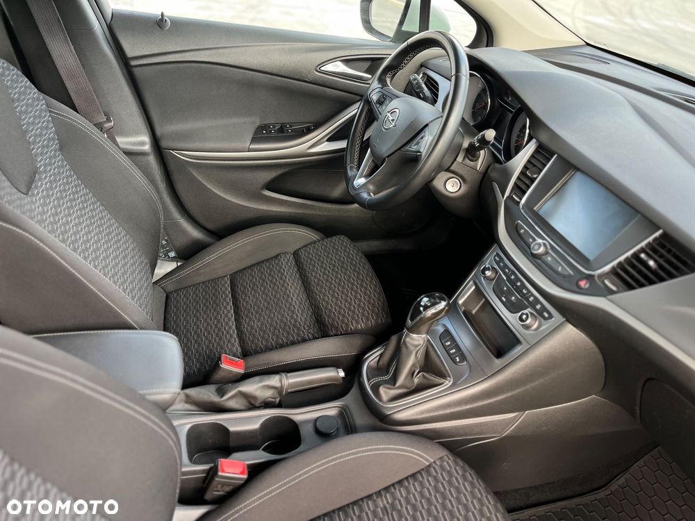 Opel Astra 1.6 CDTI Enjoy - 28