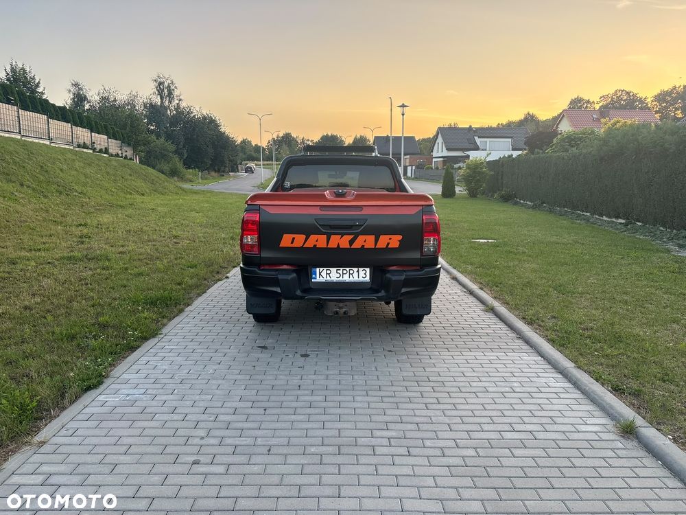 Toyota Hilux 2.4 D-4D Double Cab Dakar 4x4 - 11