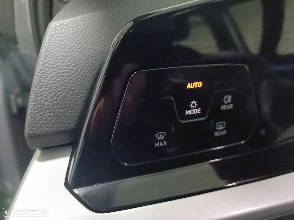 VW Golf 1.0 TSI Trendline Pack - 37