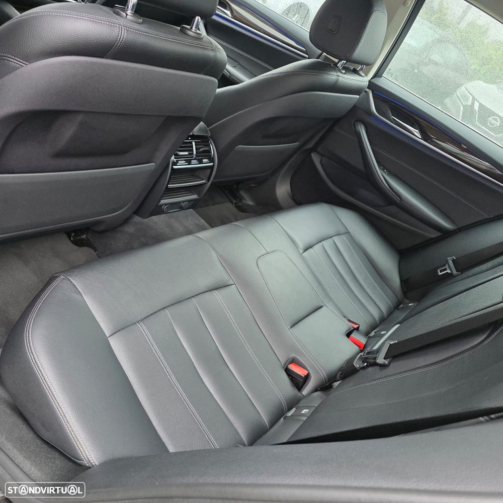BMW 520 d Line Luxury Auto - 37