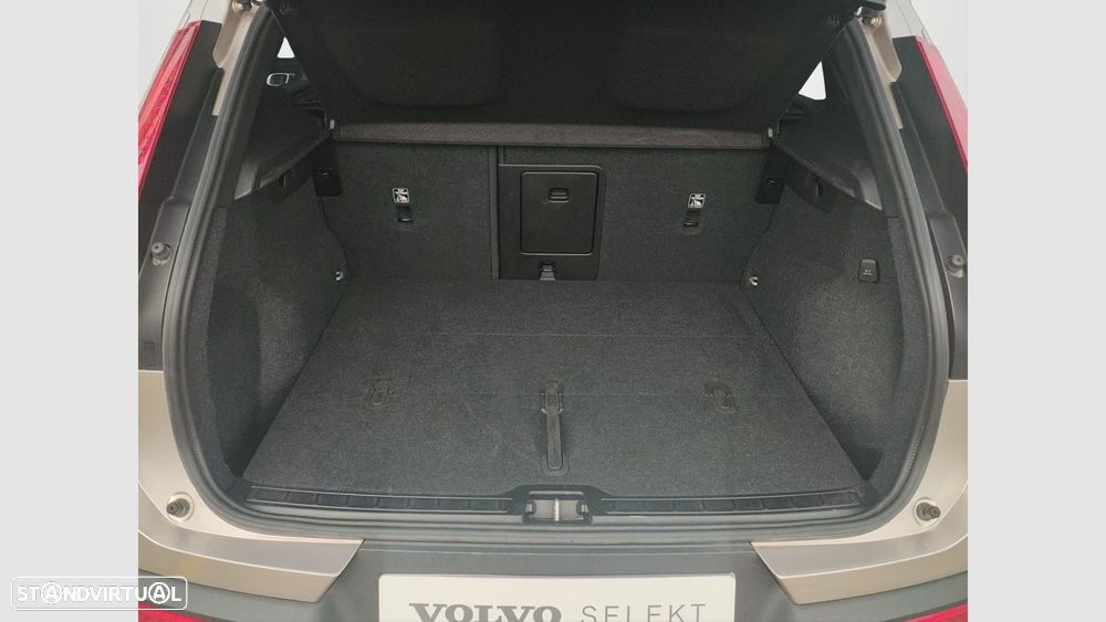 Volvo XC 40 1.5 T2 Plus Dark Auto - 16