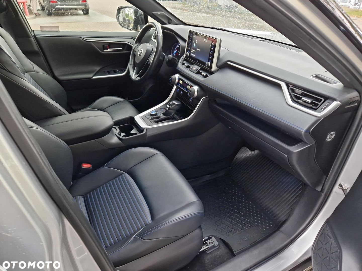 Toyota RAV4 - 15