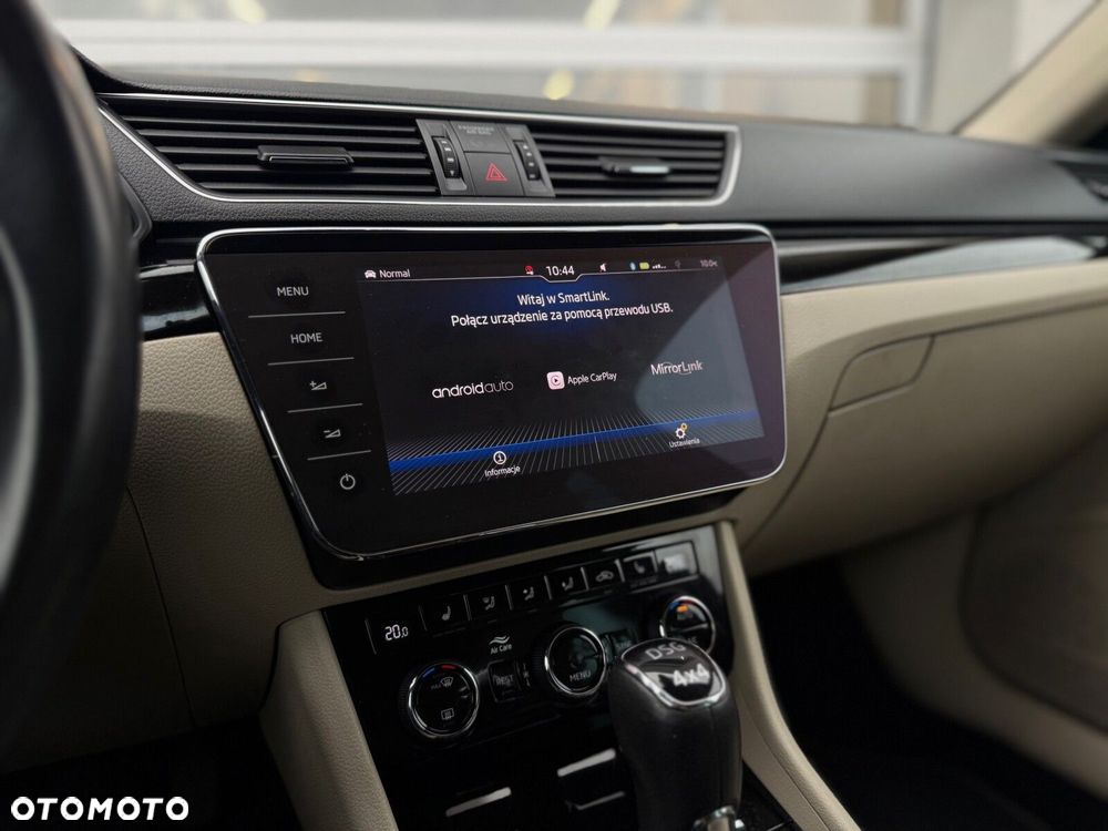 Skoda Superb 2.0 TDI 4x4 L&K DSG - 20