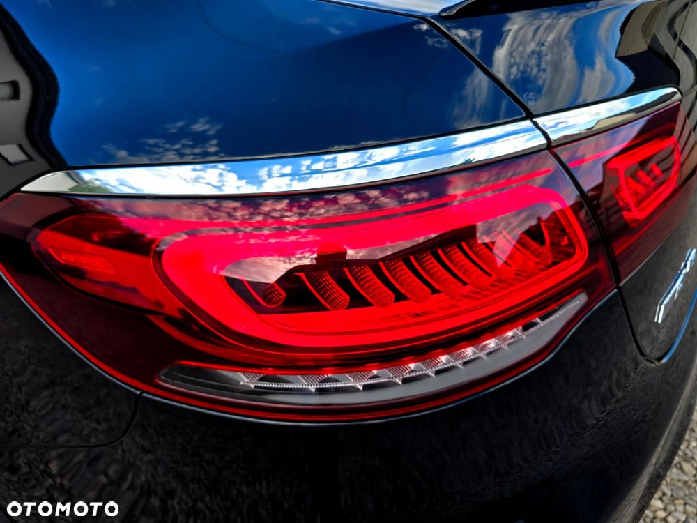 Mercedes-Benz GLC - 29