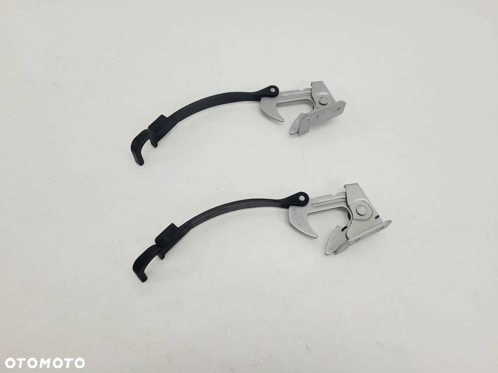 RYGIEL ZAMEK MASKI NOWY PEUGEOT 308 T9 - 1