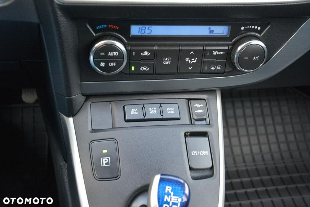 Toyota Auris 1.8 VVT-i Automatik Executive - 14