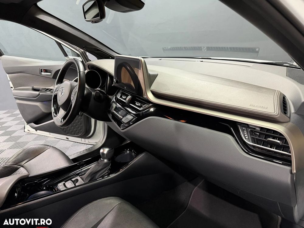 Toyota C-HR 2.0 HSD 184 CP 4x2 CVT Classy - 13