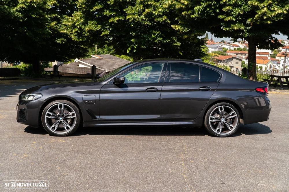 BMW 530 e Pack M - 37