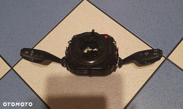 Przełączniki kierownicy manetki taśma BMW F10 9354048