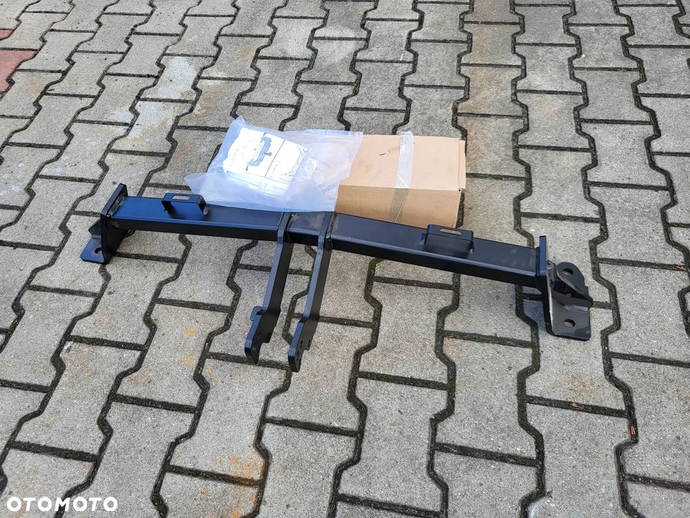Hak holowniczy  BMW seria 5,F10 4 drz., poza M Pakiet / M5 i Active  od 03.2010-02/2014 - 3