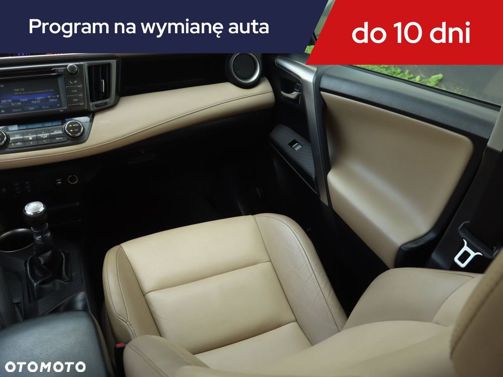 Toyota RAV4 - 10