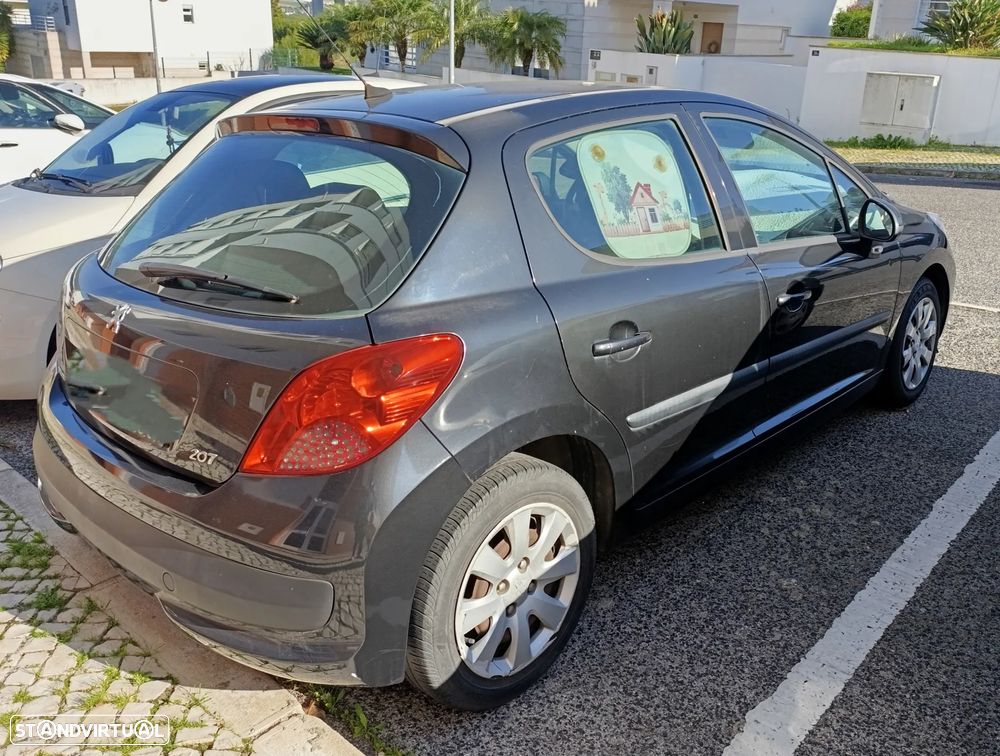 Peugeot 207 1.4 HDi Urban - 6