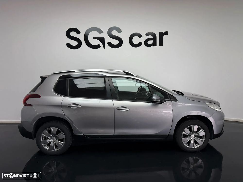 Peugeot 2008 1.2 PureTech Style - 5