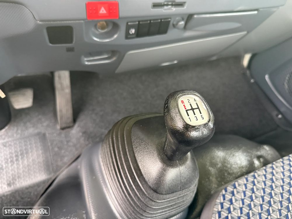 Isuzu NLR 3.0 35.150 AC ABS - 22