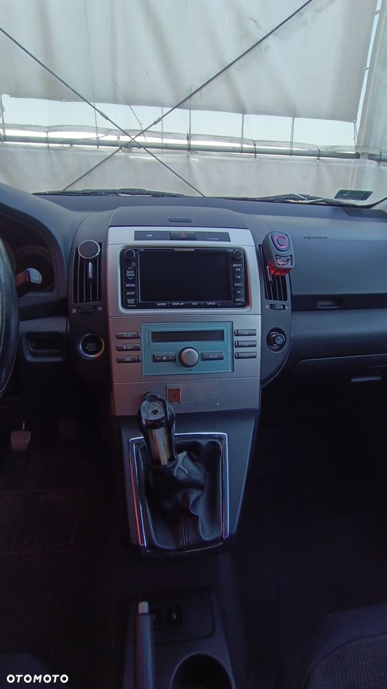 Toyota Corolla Verso - 6