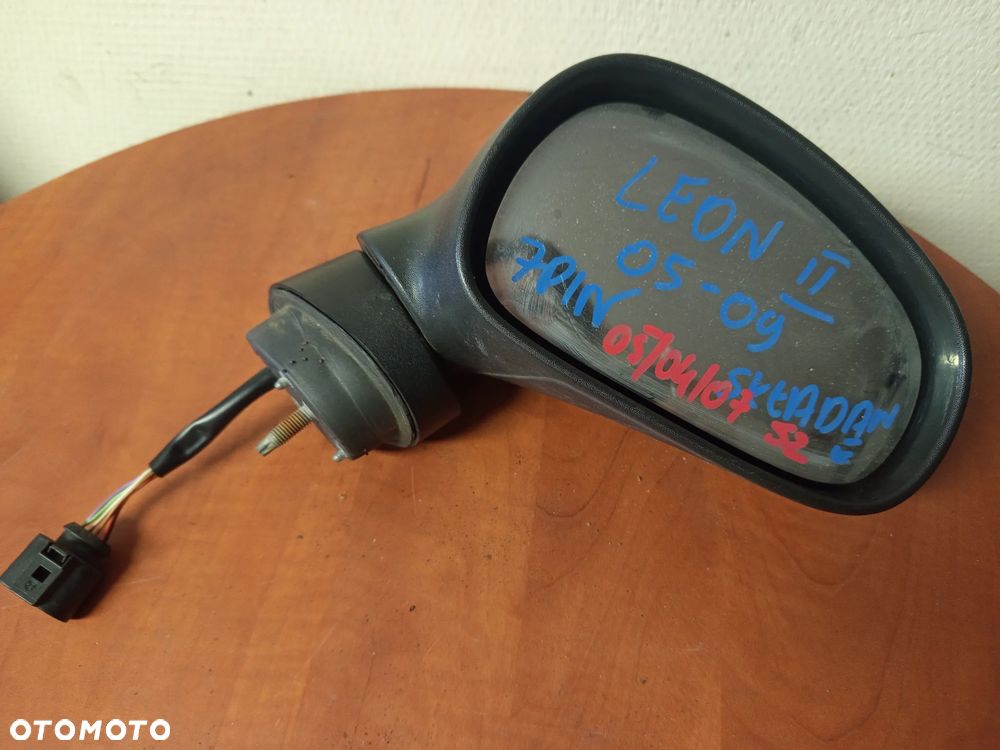 LUSTERKO PRAWE ELEKTRYCZNE SEAT LEON II 05-09 7PIN