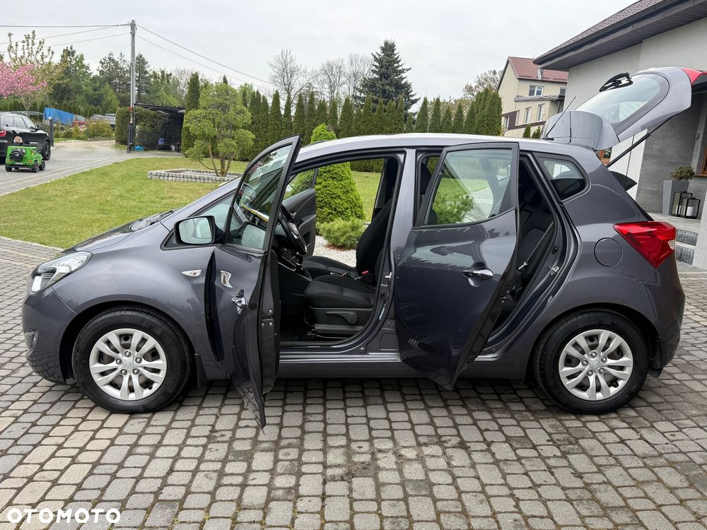 Hyundai ix20 - 10
