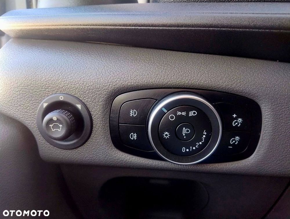 Ford Transit - 26
