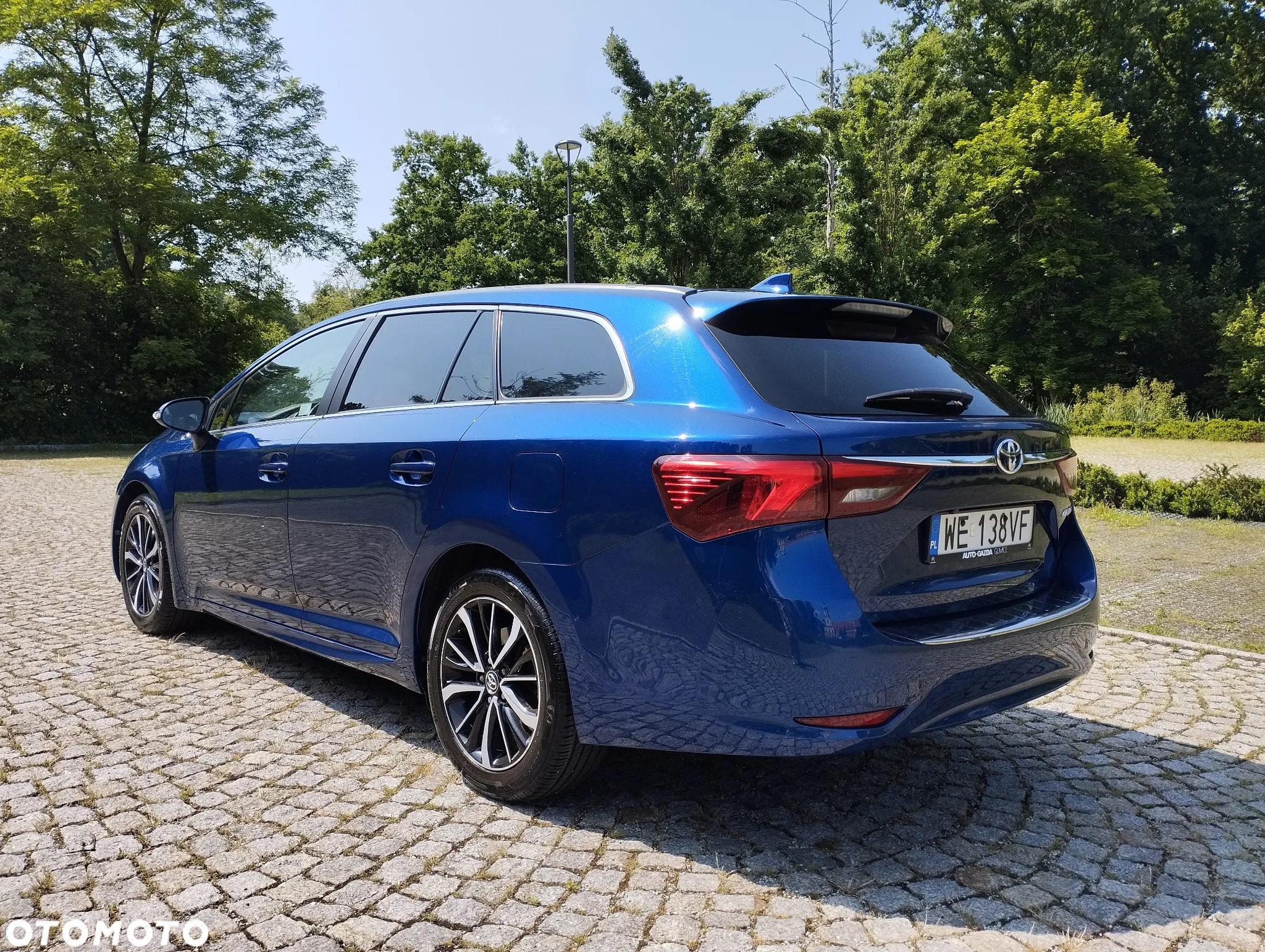 Toyota Avensis 2.0 D-4D Prestige - 7