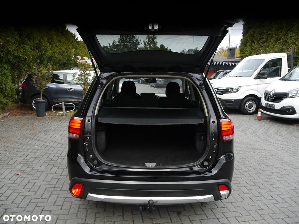 Mitsubishi Outlander 2.0 2WD Active - 18