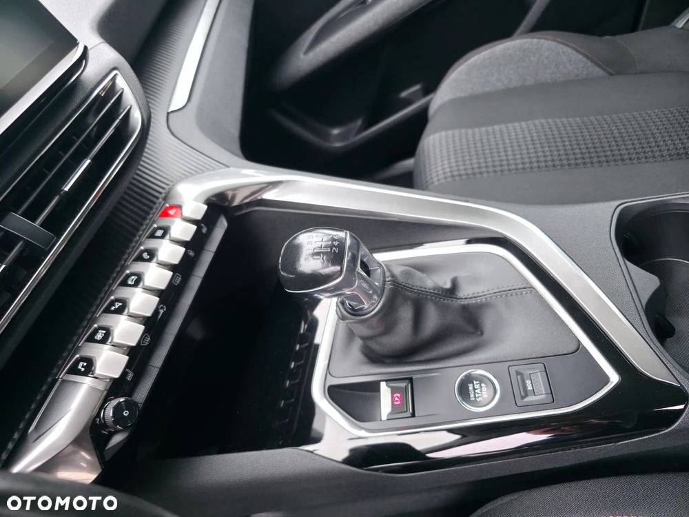 Peugeot 3008 BlueHDi 130 Stop & Start Allure - 25