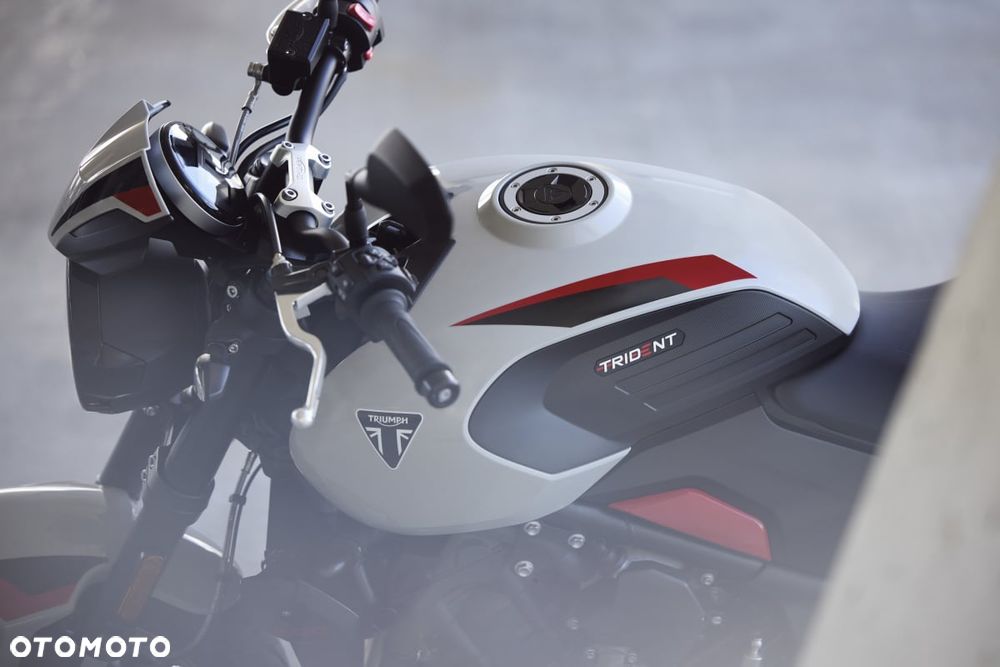 Triumph Trident - 8