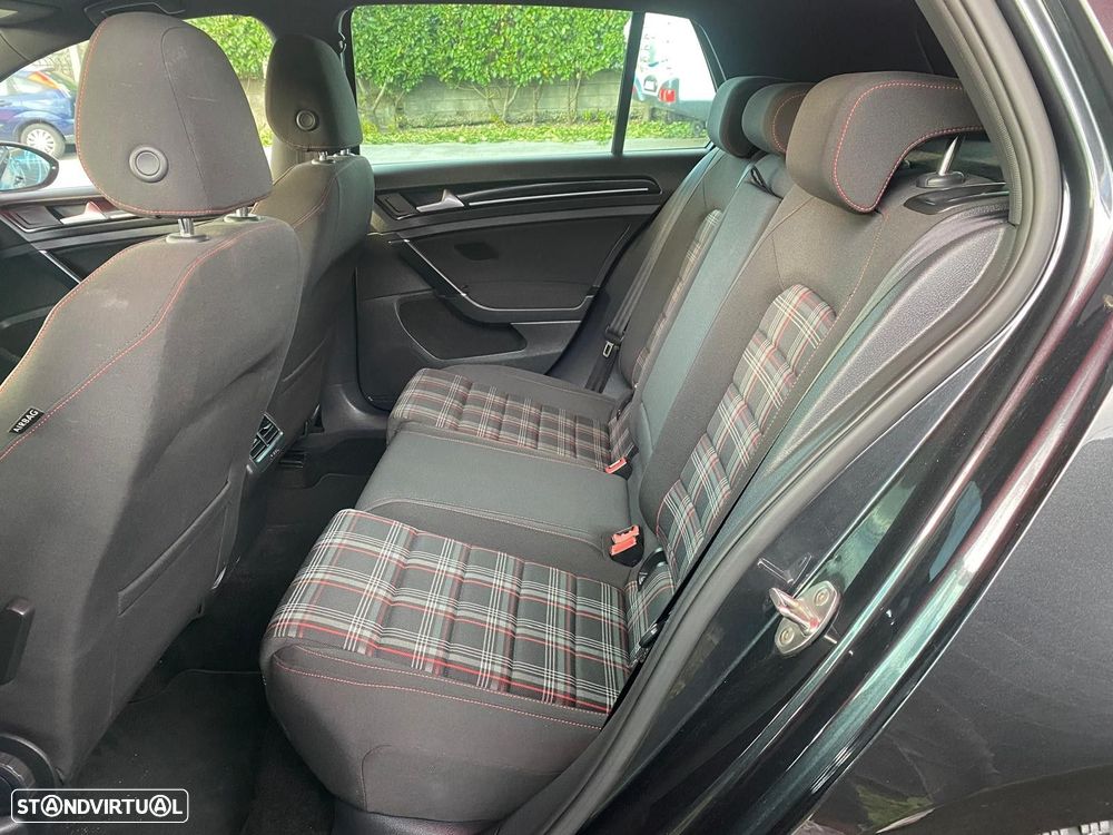 VW Golf 2.0 TSi GTi DSG Performance - 5