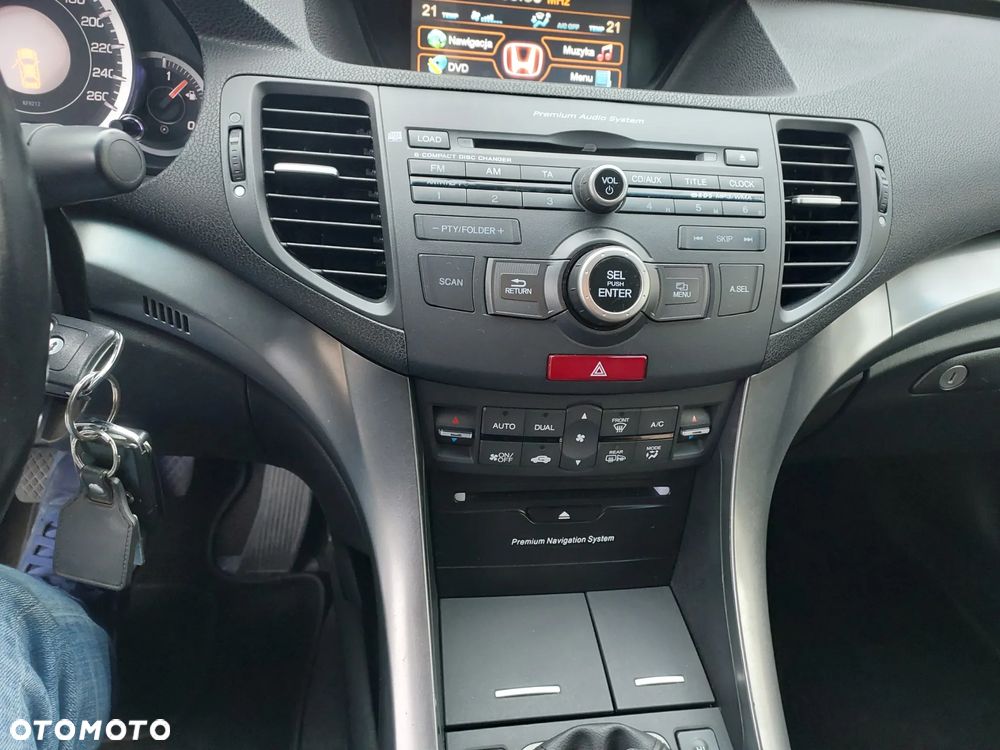 Honda Accord 2.0 Lifestyle Navi - 14