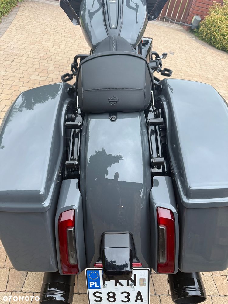 Harley-Davidson Touring Road Glide - 22