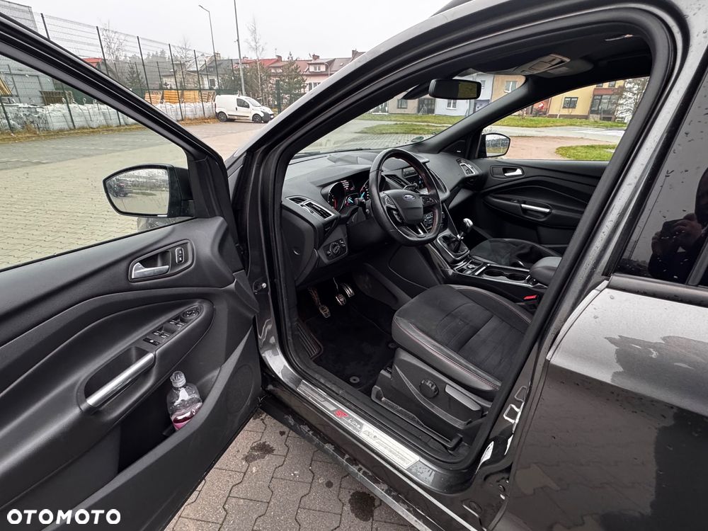 Ford Kuga 2.0 TDCi 2x4 ST-Line - 10