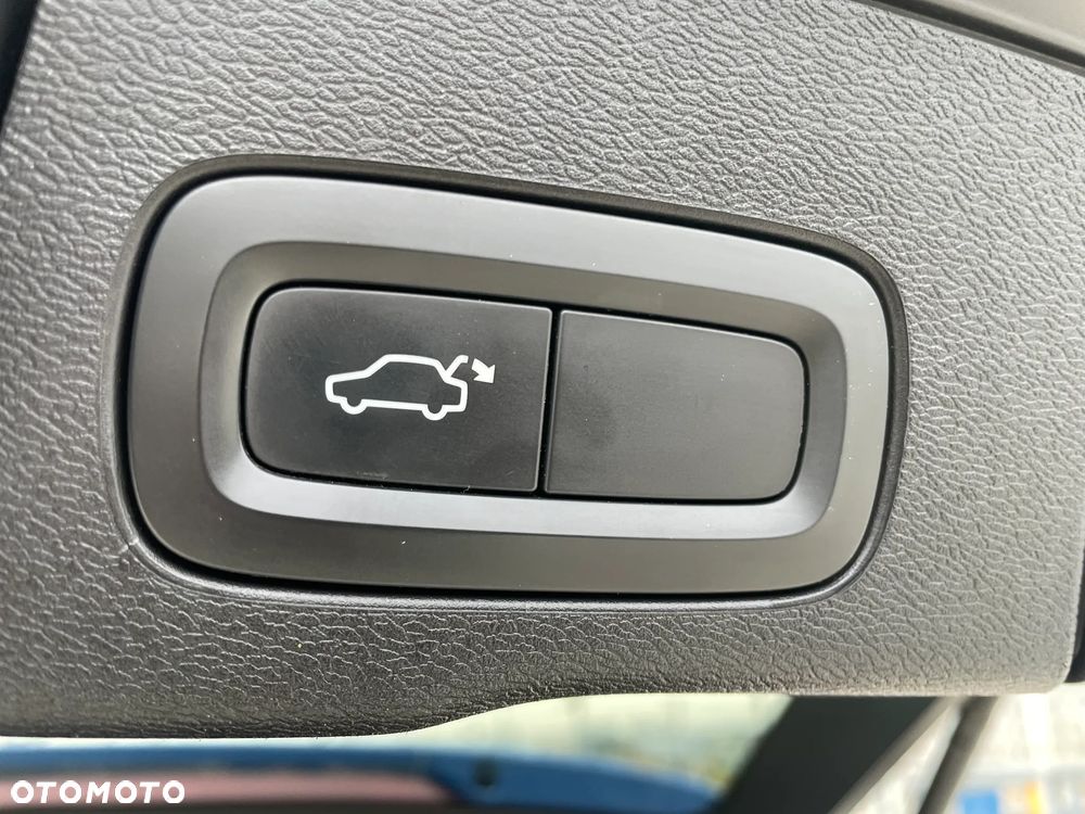 Volvo XC 60 T4 Geartronic RDesign - 39